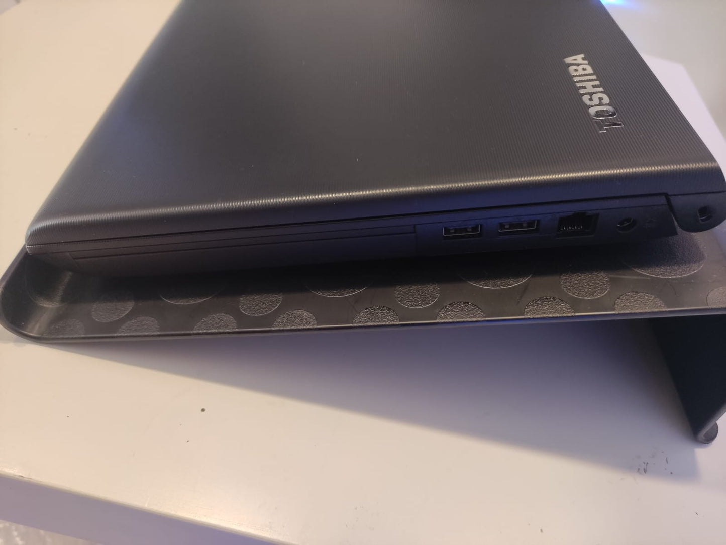 Computer Notebook Toshiba 15.6" usato I3-4000M 4+320Gb