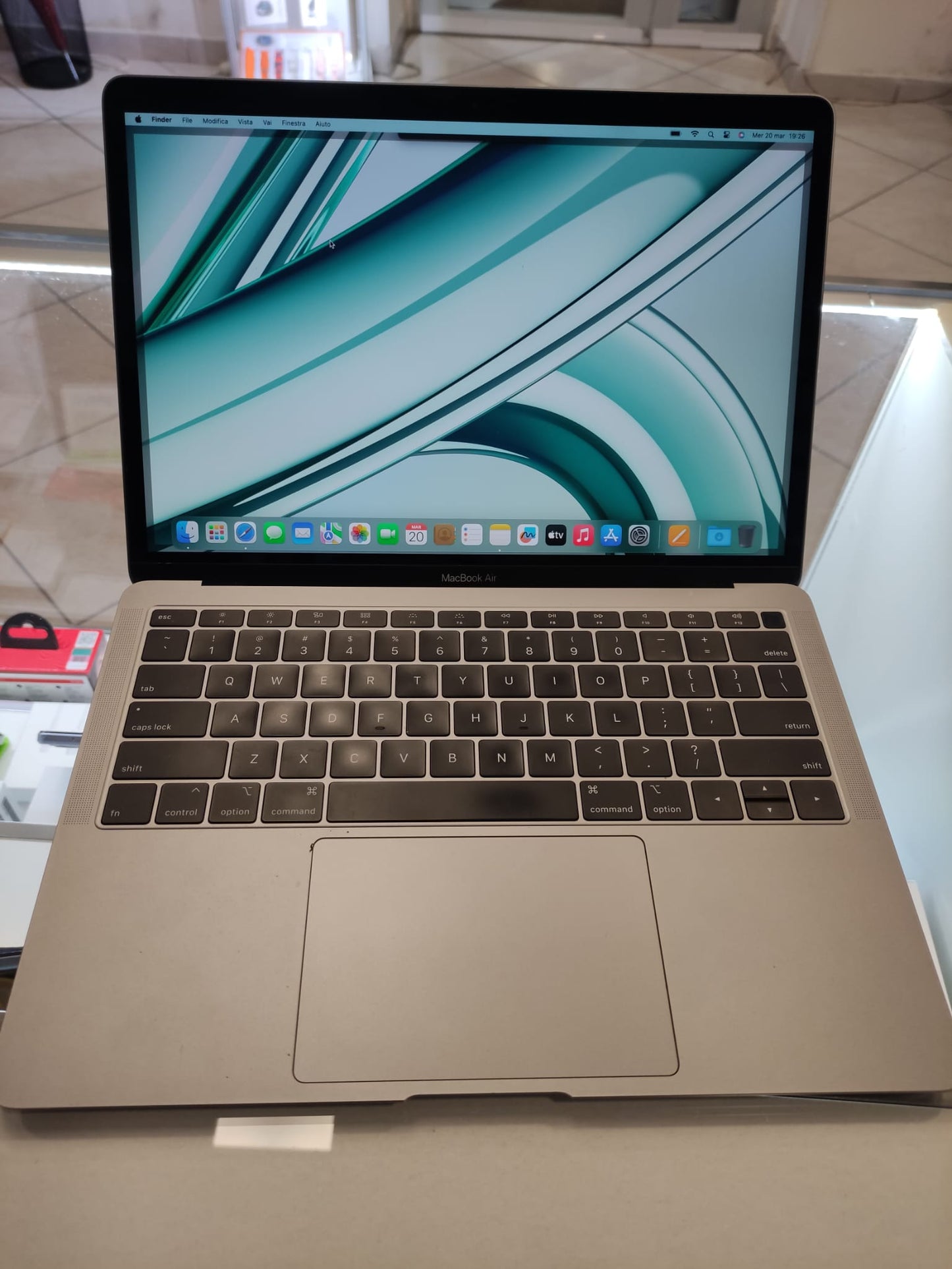 Computer MacBook Air i5 8 gb ram 13.3" 2018 usato grado A+ con caricabatterie originale